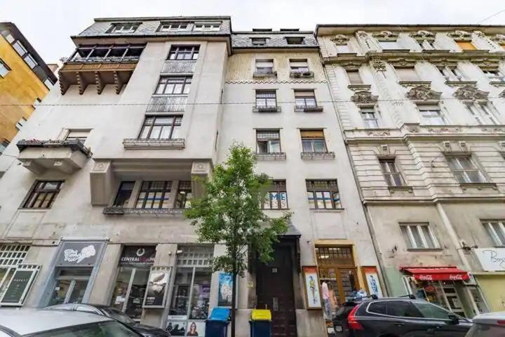 Studio Apartman Budapest Sziveben Luaran gambar